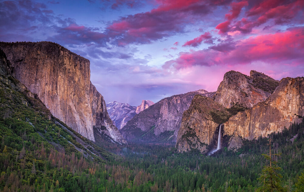 a view of Yosemite Valley and Yosemite National Park