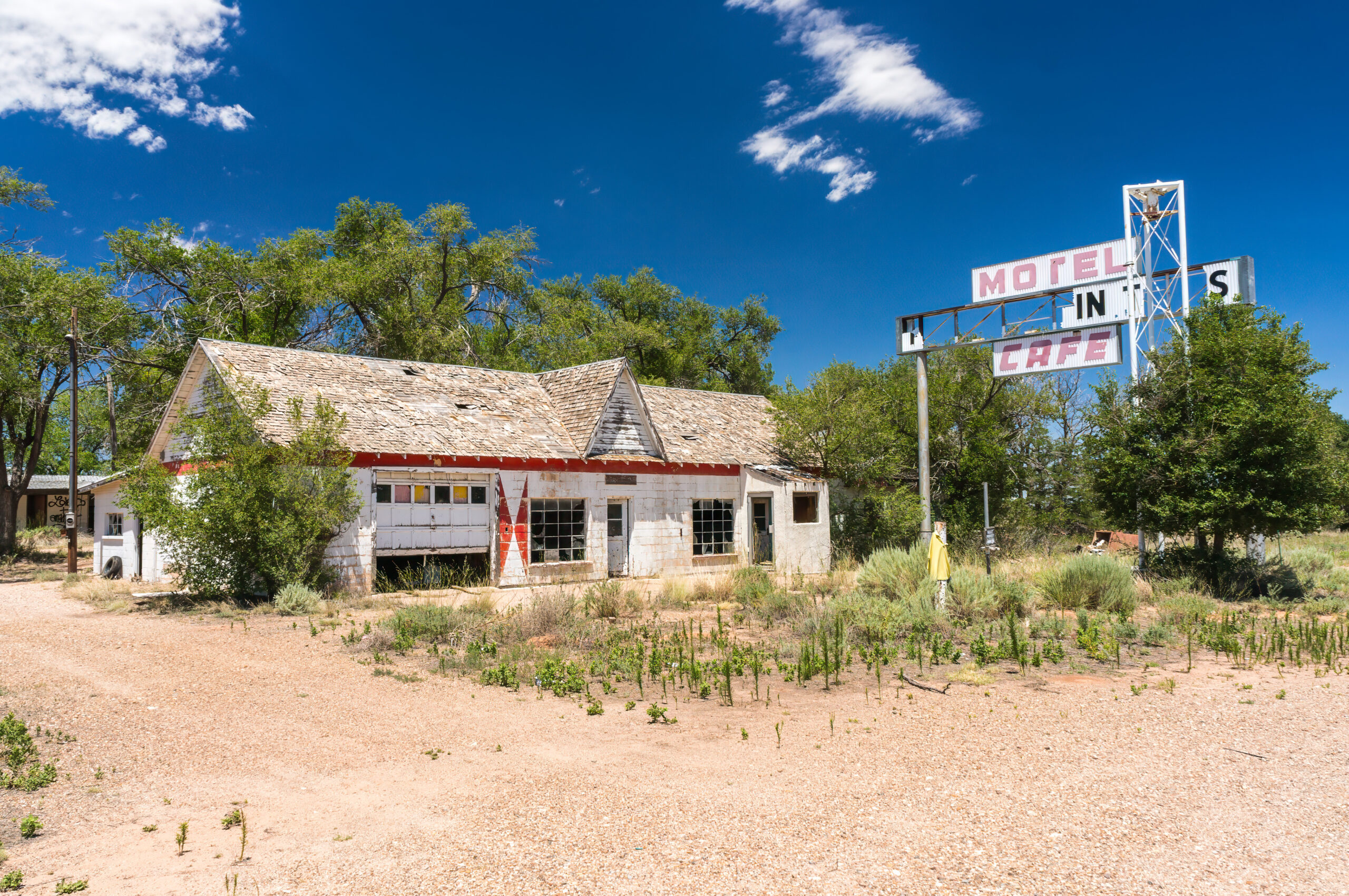 Route 66 Ghost Towns to Add to Your Next Road Trip | RVshare
