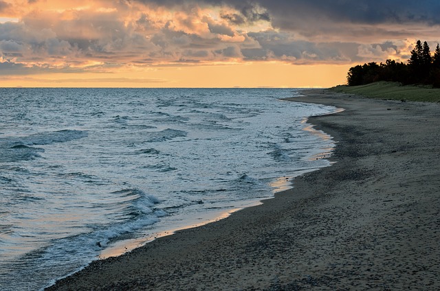 the shoreline of Lake Superior