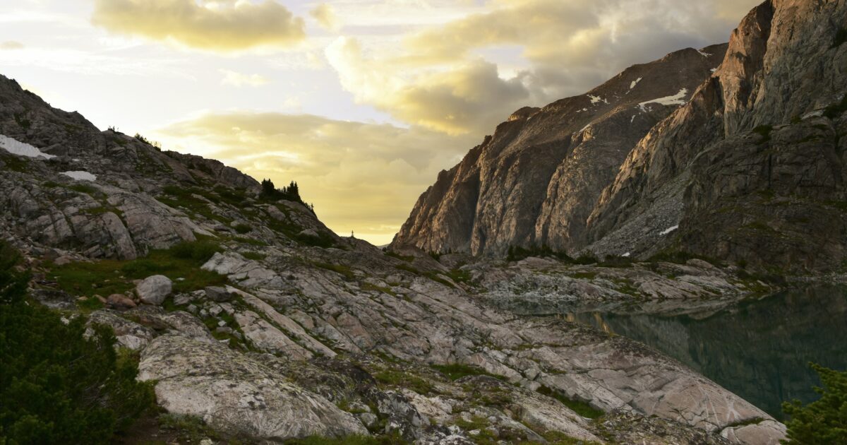 View of mountains and water from a Wyoming boondocking spot