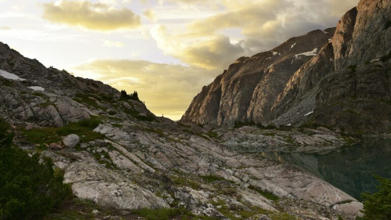 View of mountains and water from a Wyoming boondocking spot