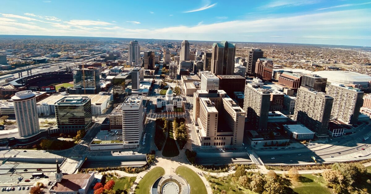 St. Louis skyline. This is one of the best places for Missouri urban camping.