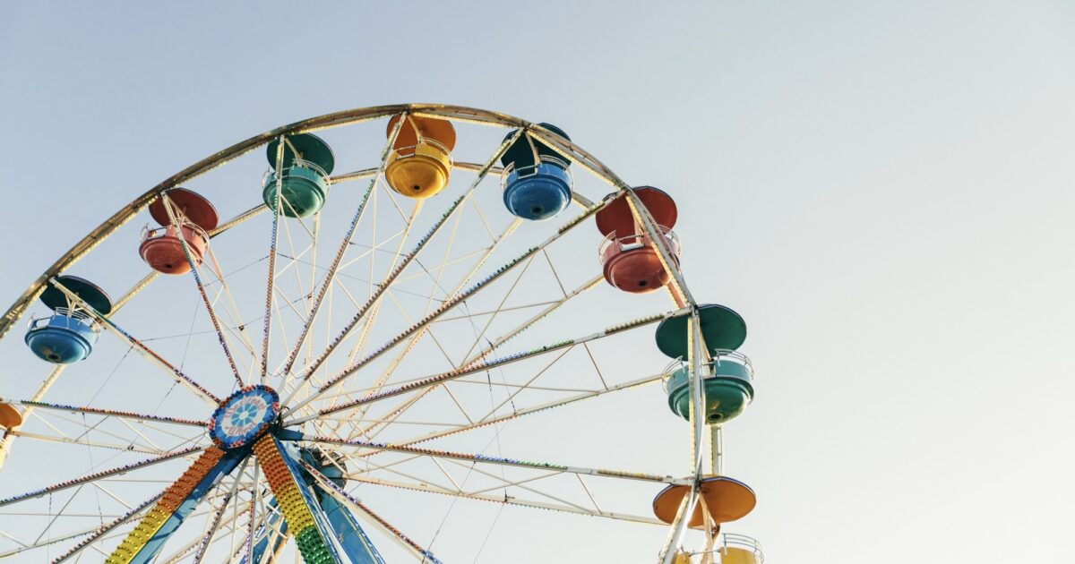 ferris wheel like the ones at Oregon amusement parks