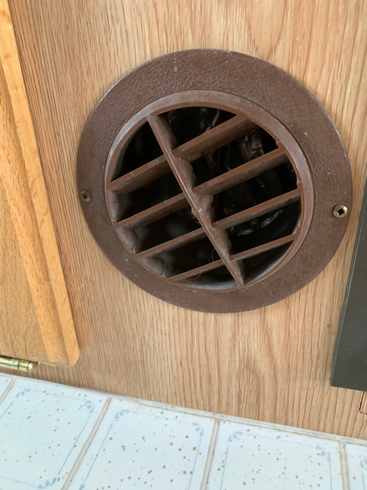RV furnace duct