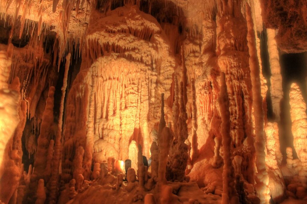 Natural Bridge Caverns