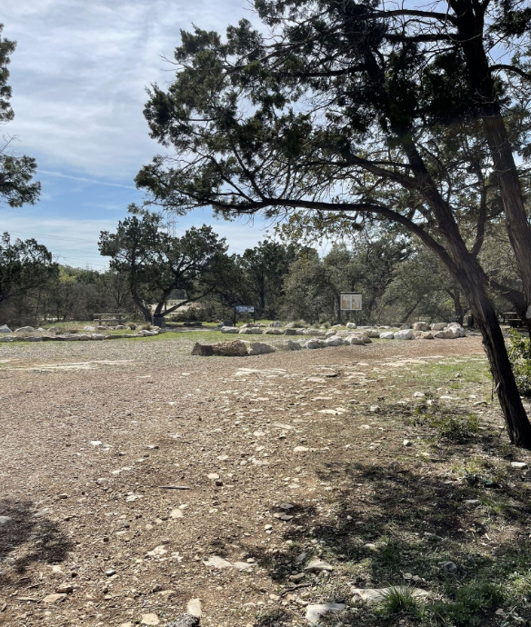 The Hillview Nature Trail Loop at Eisenhower Park