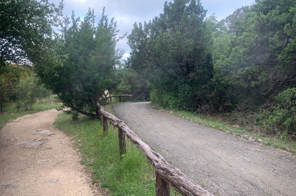 The Cedar Flats Trail at Eisenhower Park