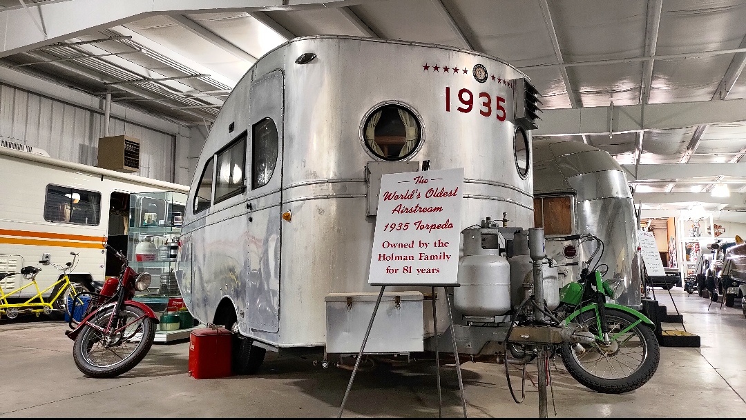 Tour Rare Vintage RV's for Free in Amarillo Texas with Vanna Mae | RVshare