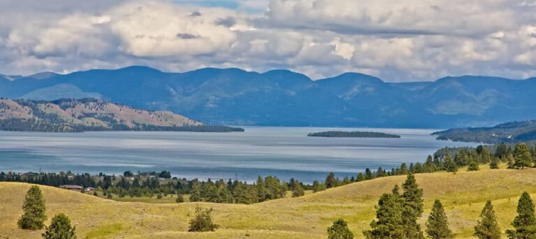 Flathead Lake is a wonderful destination when RV camping in Monana