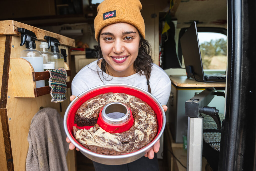 using the omnia stovetop oven with cinnamon rolls in a campervan