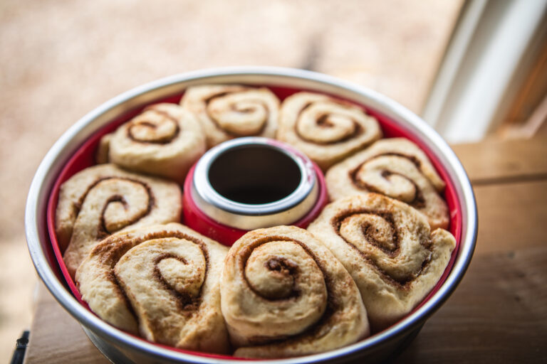 omnia stovetop oven with cinnamon rolls