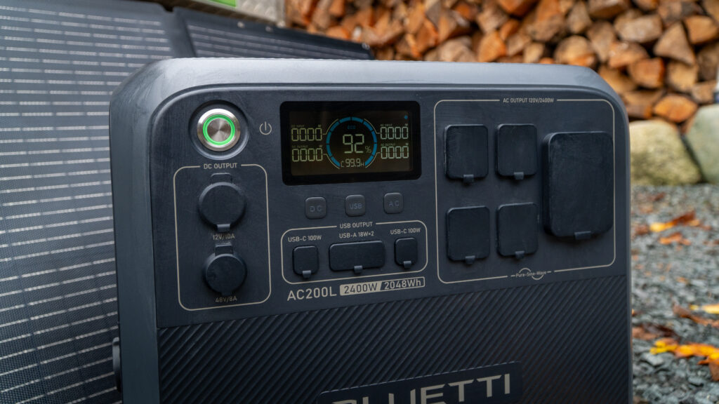 close up of the Bluetti AC200L Power Station