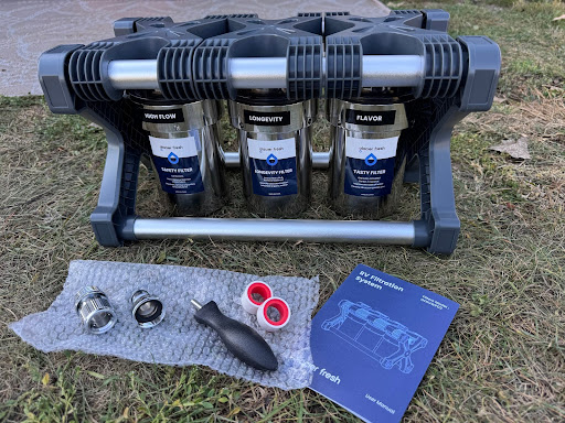 What’s inside the box of the Glacier fresh RV filter